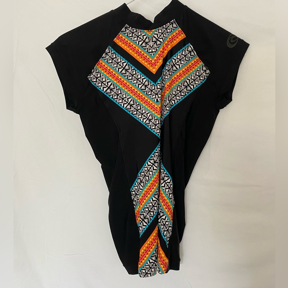Rip Curl Rash Guard - Picture 2 of 5